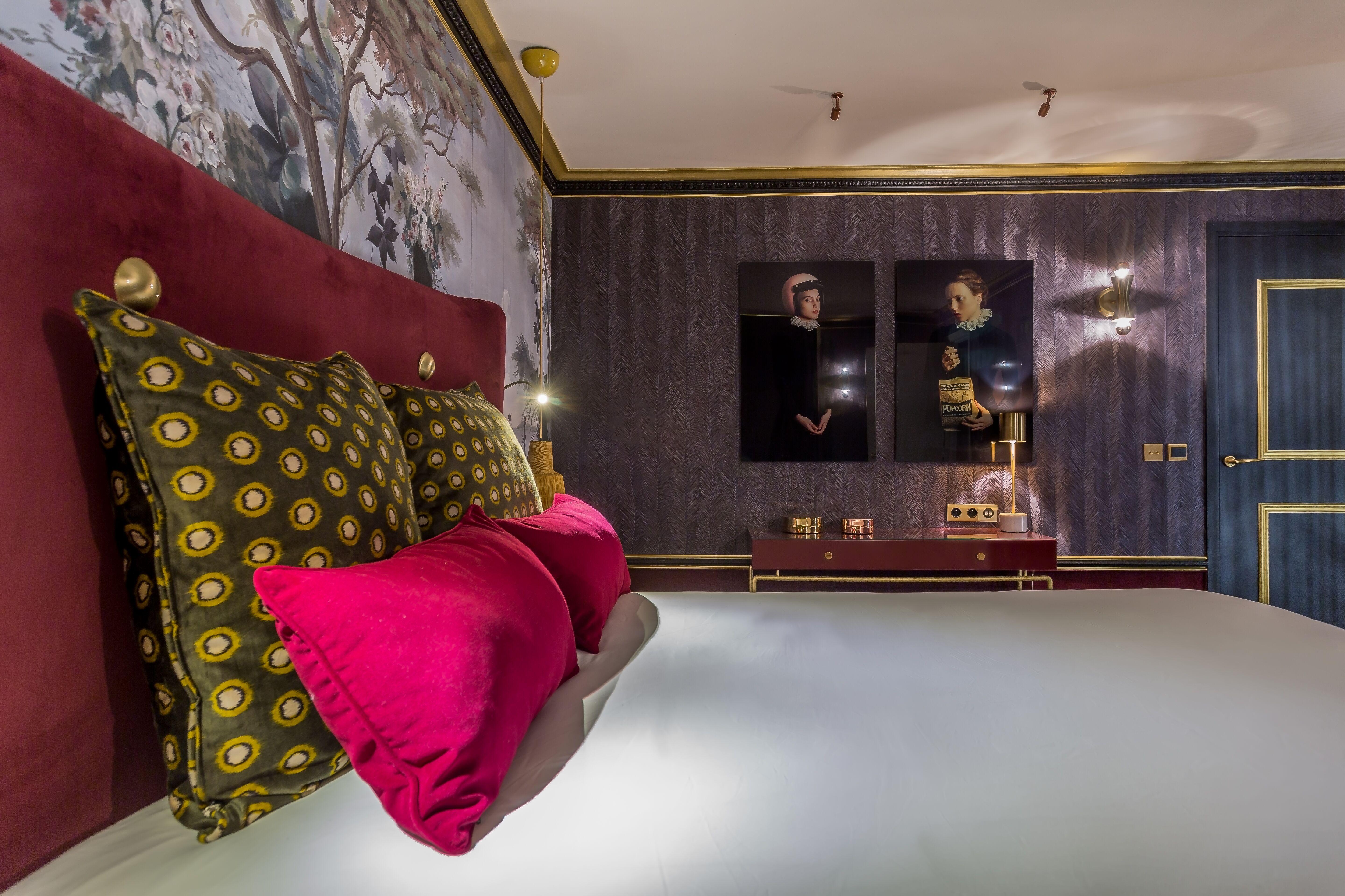 Snob Hotel 4*
