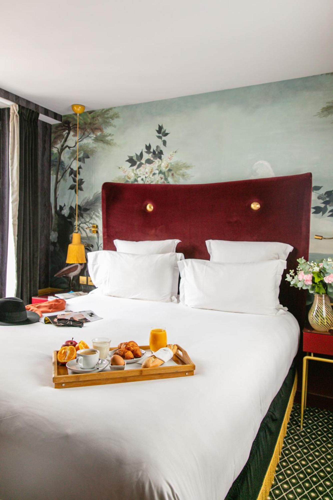 Hotel Snob