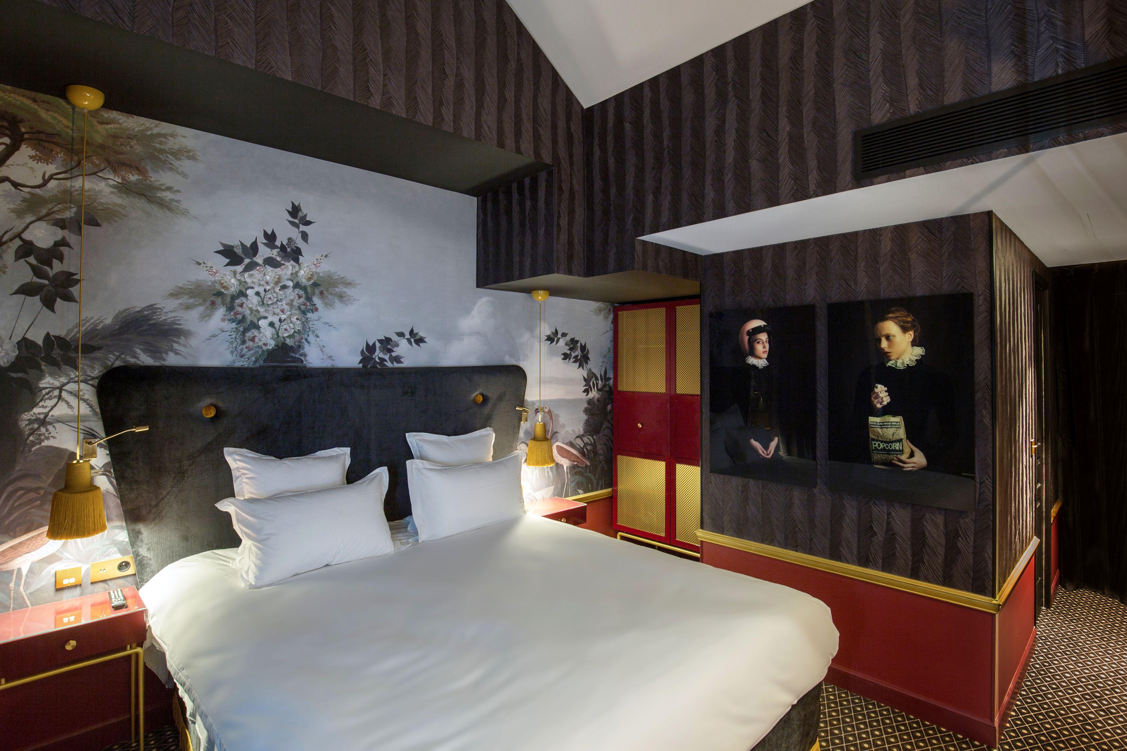 Snob Hotel 4*