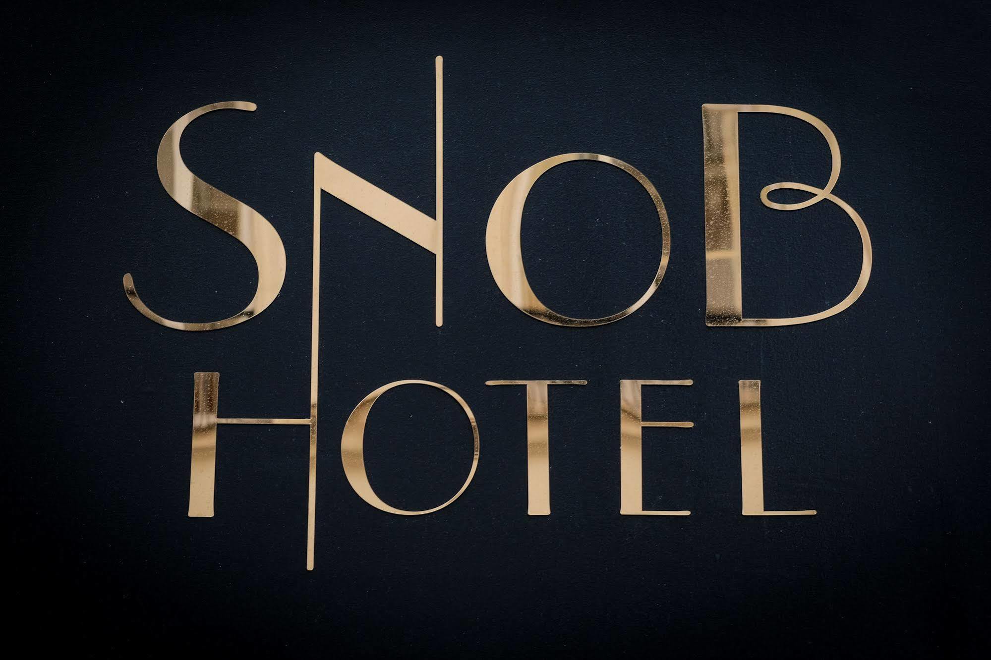 Snob Hotel
